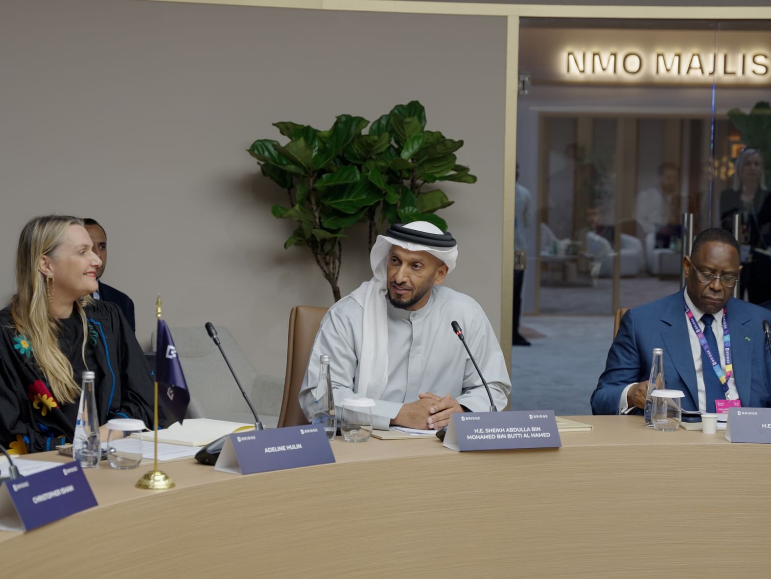 "قمة بريدج" تشهد تحالفات عالمية لحماية نزاهة المعلومات في عصر الذكاء الاصطناعي