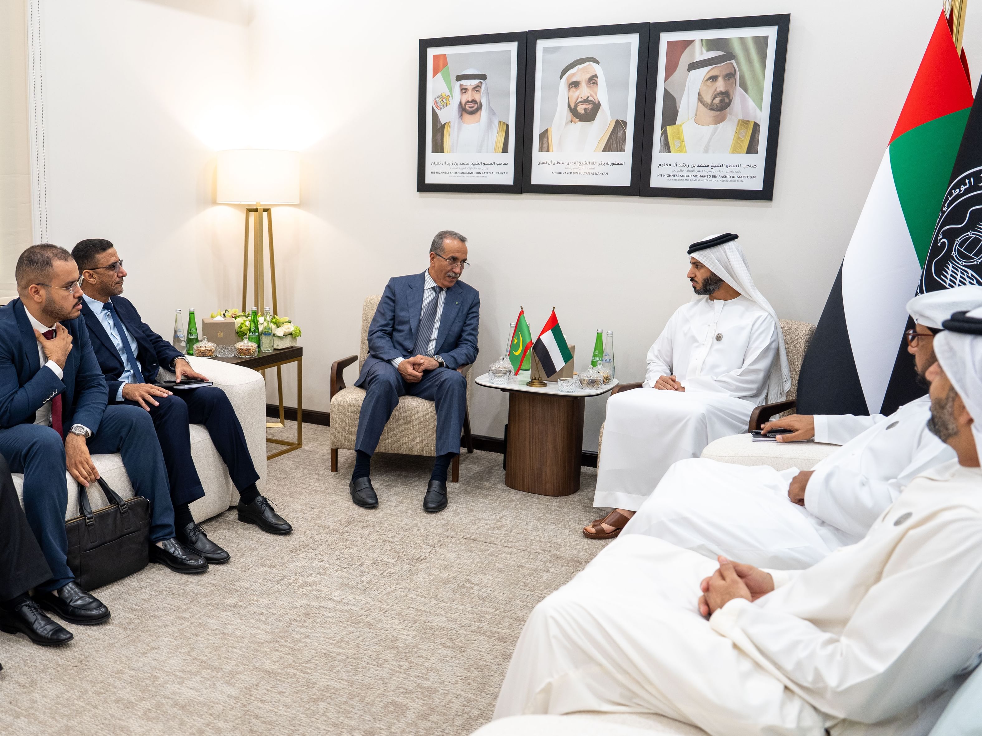 زايد بن حمد آل نهيان والمدير العام للأمن الوطني الموريتاني يبحثان التعاون في مكافحة جرائم المخدرات