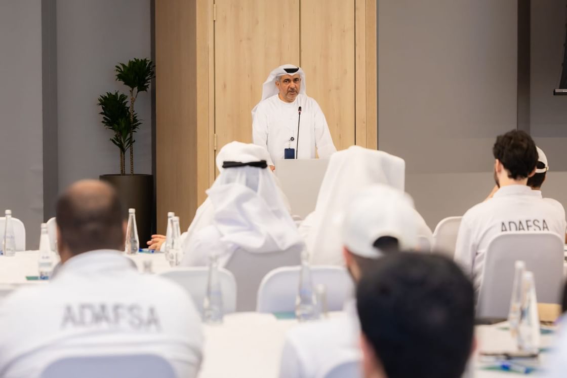 "الطوارئ والأزمات" بأبوظبي يرسخ كفاءة برنامج الخدمة البديلة بدعم القطاعات الحيوية