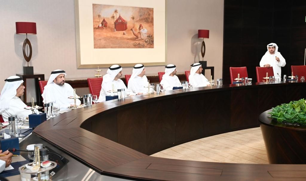 غرفة الشارقة تستشرف الفرص الاستثمارية التي يوفرها الذكاء الاصطناعي