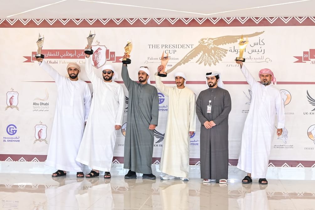 "حربش" و"62" يتصدران منافسات كأس رئيس الدولة للصيد بالصقور