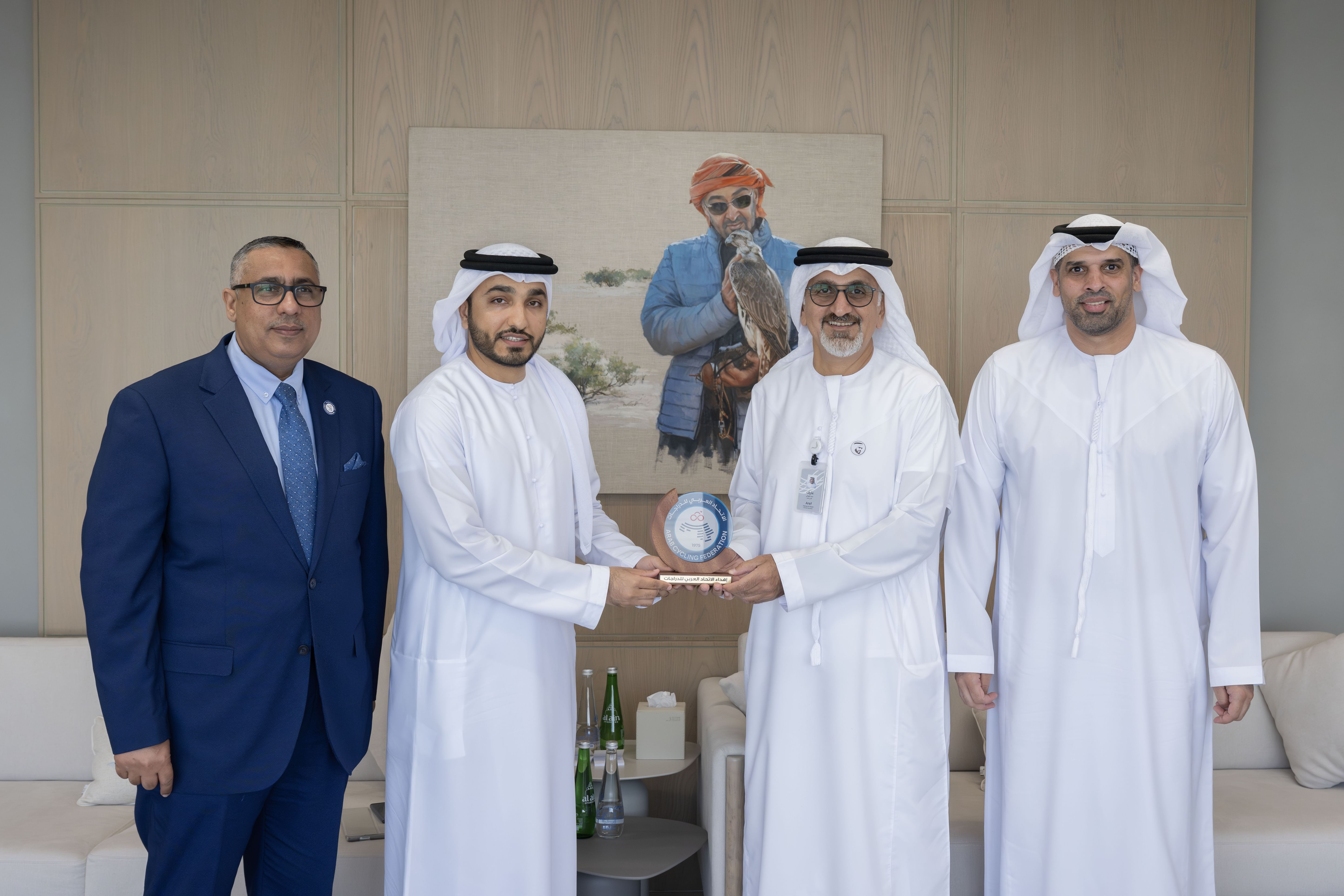 "أبوظبي الرياضي" و"الاتحاد العربي للدراجات" يشكلان لجان لاستضافة بطولات عربية