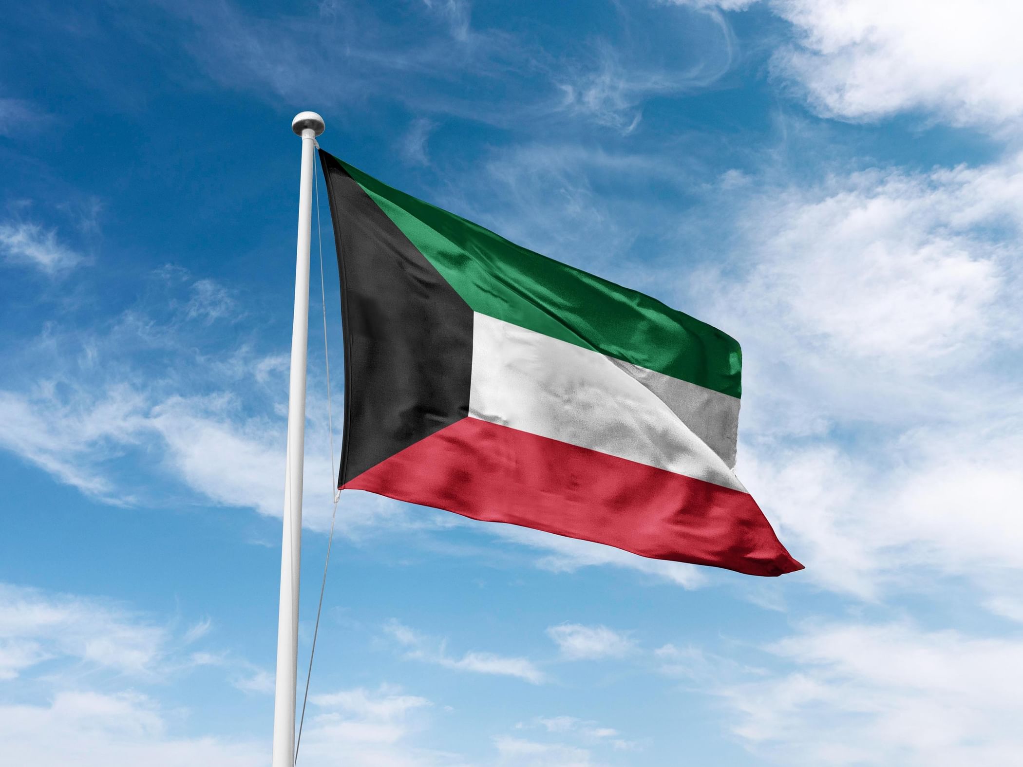 الكويت تستنكر الهجوم الإيراني على ناقلة "أدنوك" وتؤكد دعمها للإمارات وأمن الملاحة