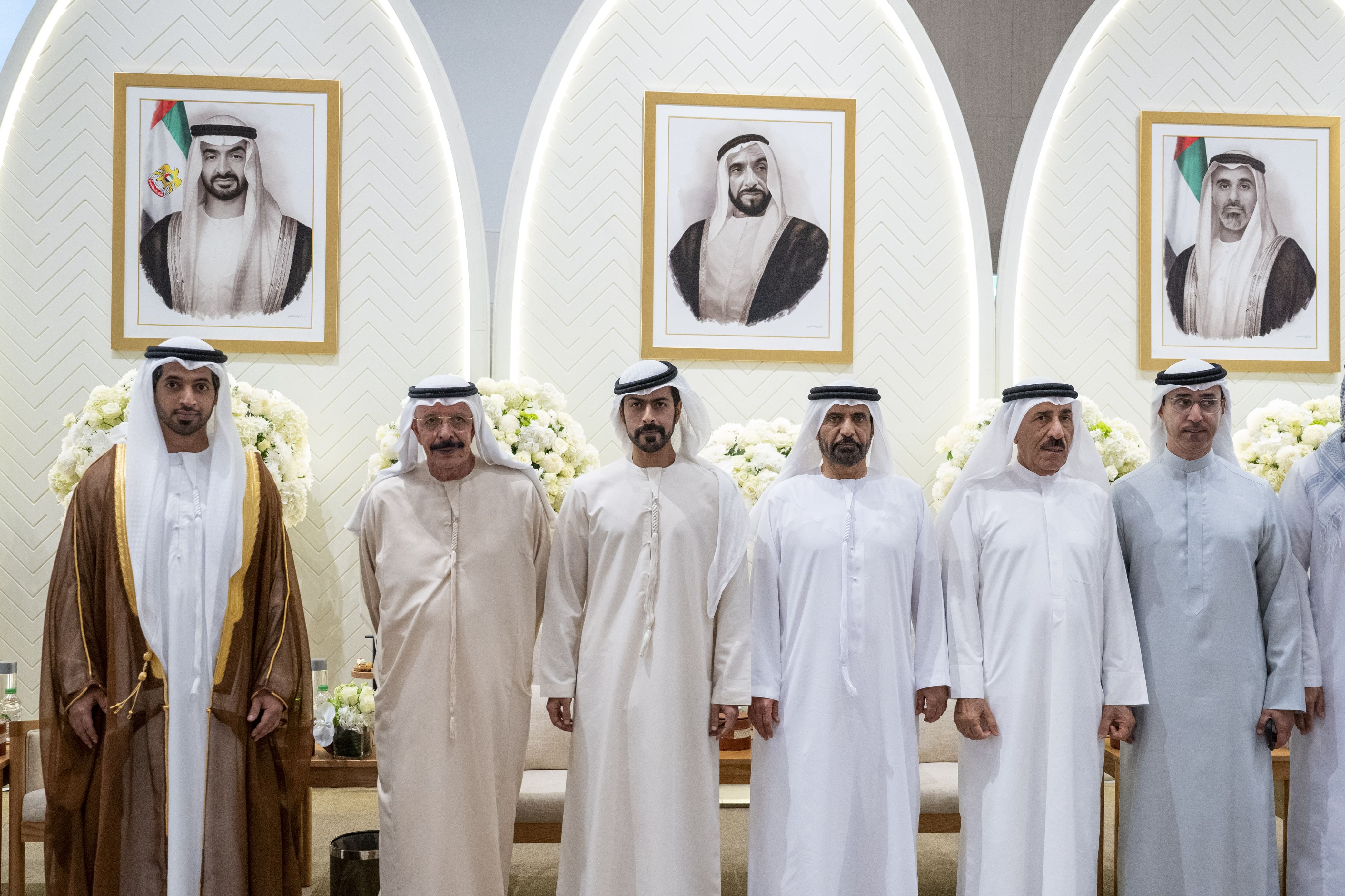 خليفة بن طحنون بن محمد يحضر حفل استقبال بمناسبة زفاف عبدالله محمد الظاهري