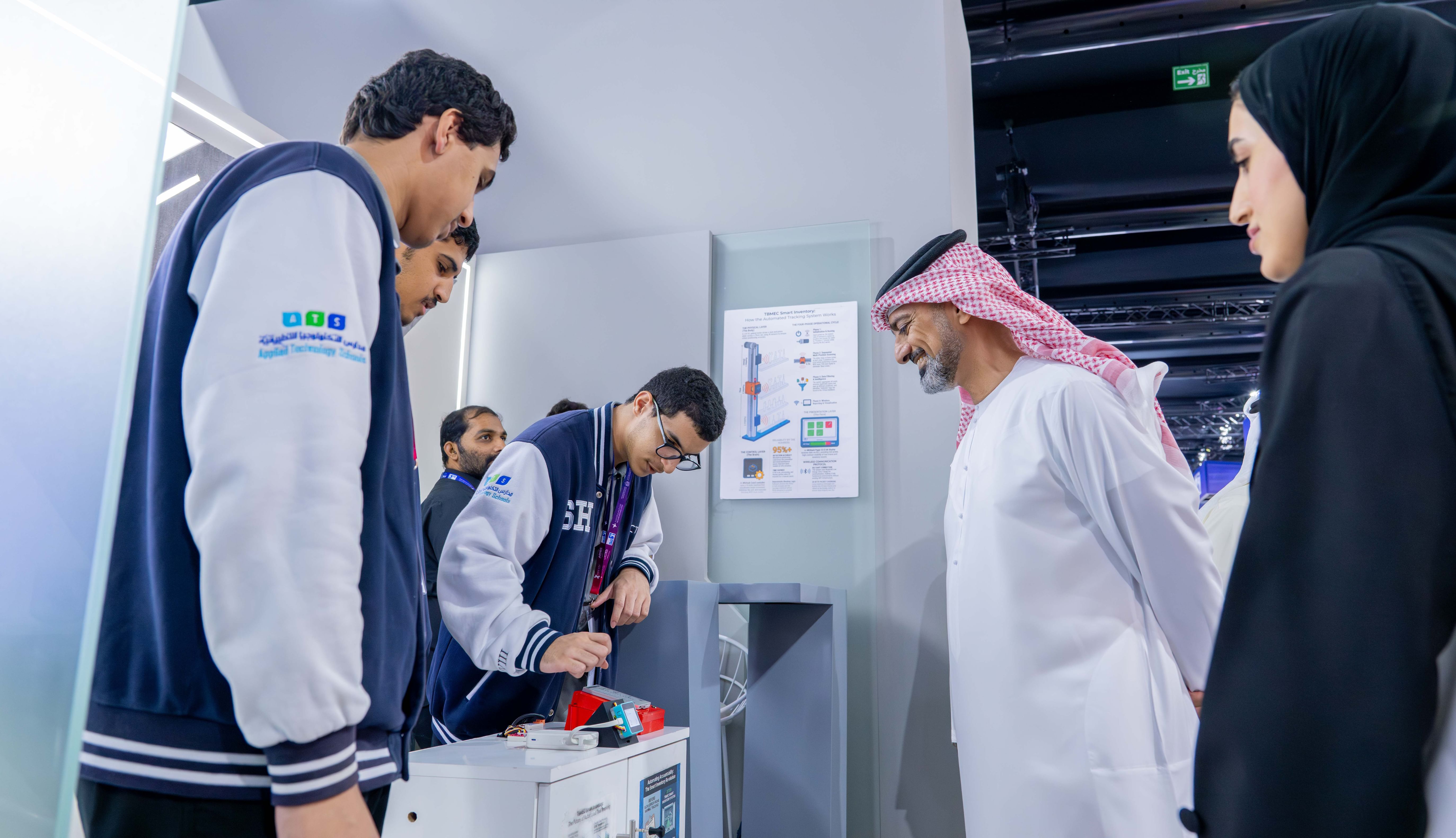 عمار بن حميد يزور فعاليات "اصنع في الإمارات 2026"