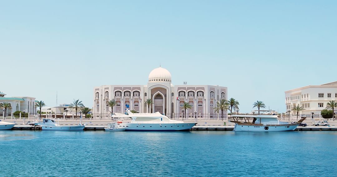 كهرباء الشارقة تنجز خزان مياه بسعة 1.35 مليون جالون في الحراي