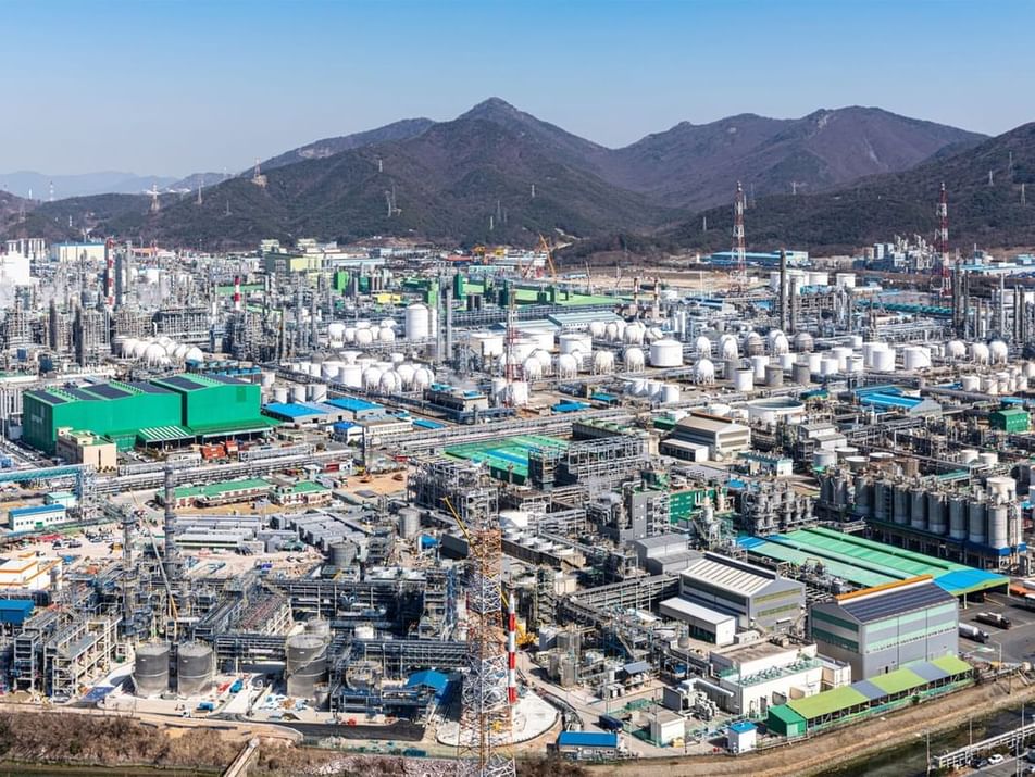 ارتفاع الناتج الصناعي ومبيعات التجزئة والاستثمار بالمنشآت في كوريا خلال مارس