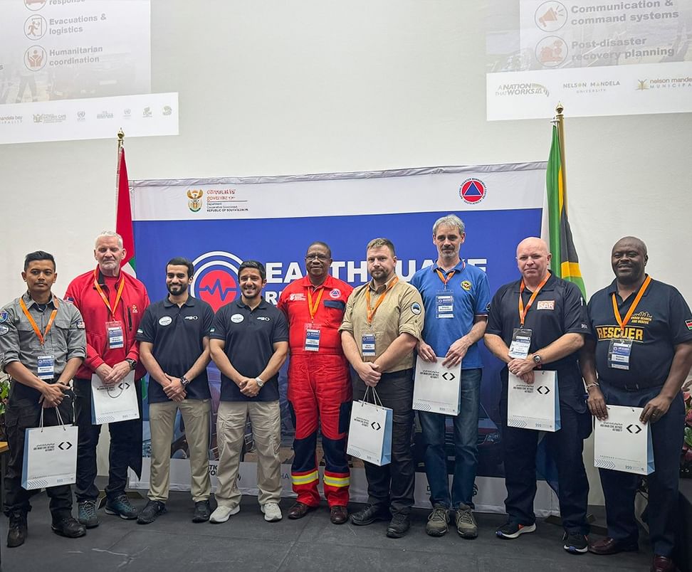 فريق الإمارات للبحث والإنقاذ يختتم مشاركته في تمرين "الاستجابة للزلازل" بجنوب إفريقيا