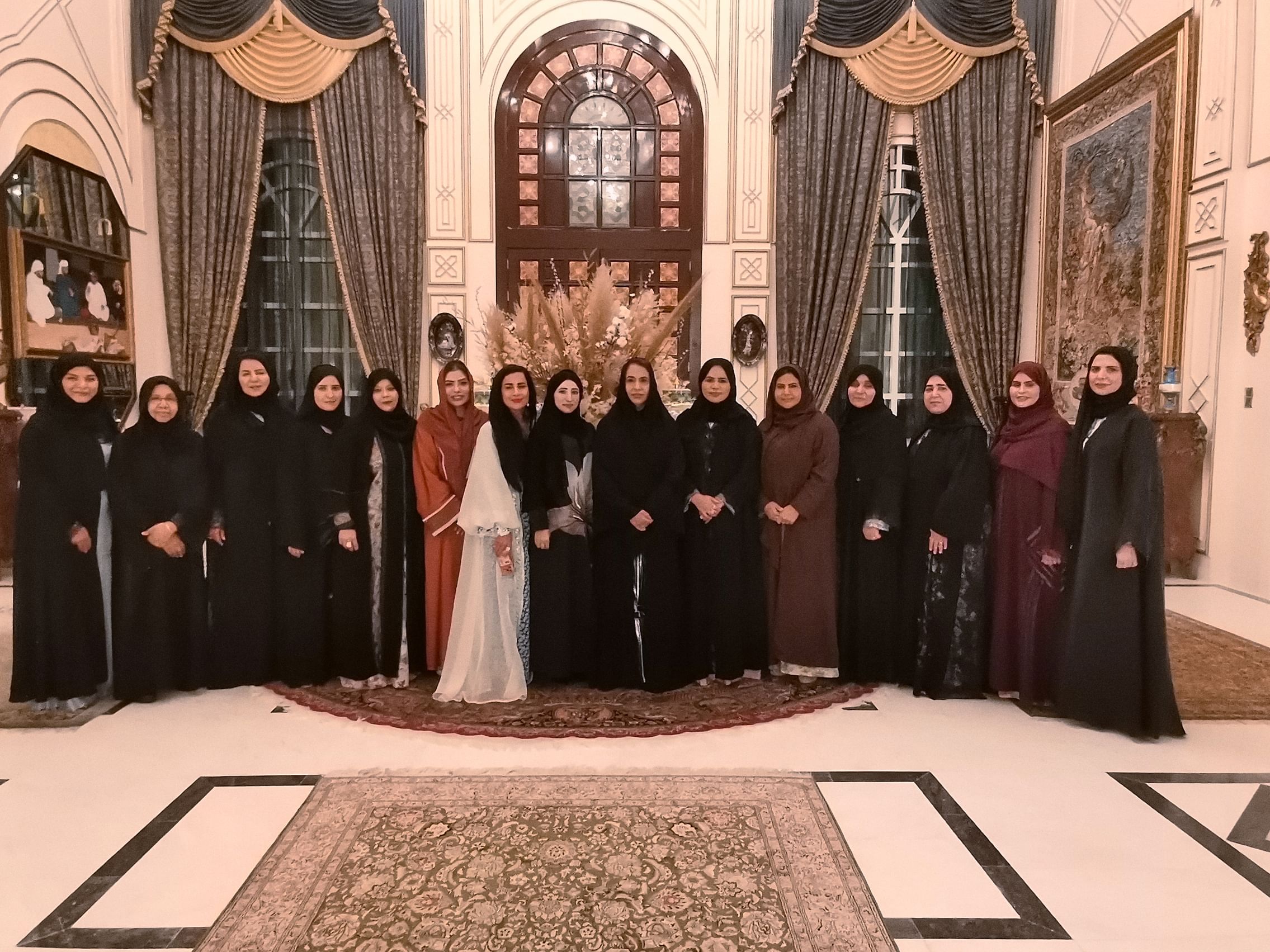 "مجلس الفكر والمعرفة" يناقش دور الإعلام والمجتمع في أوقات الأزمات