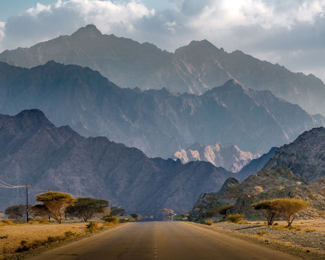 وجهات التسوق والمغامرة والاستجمام في الفجيرة/ سياحة بين أحضان الجبال