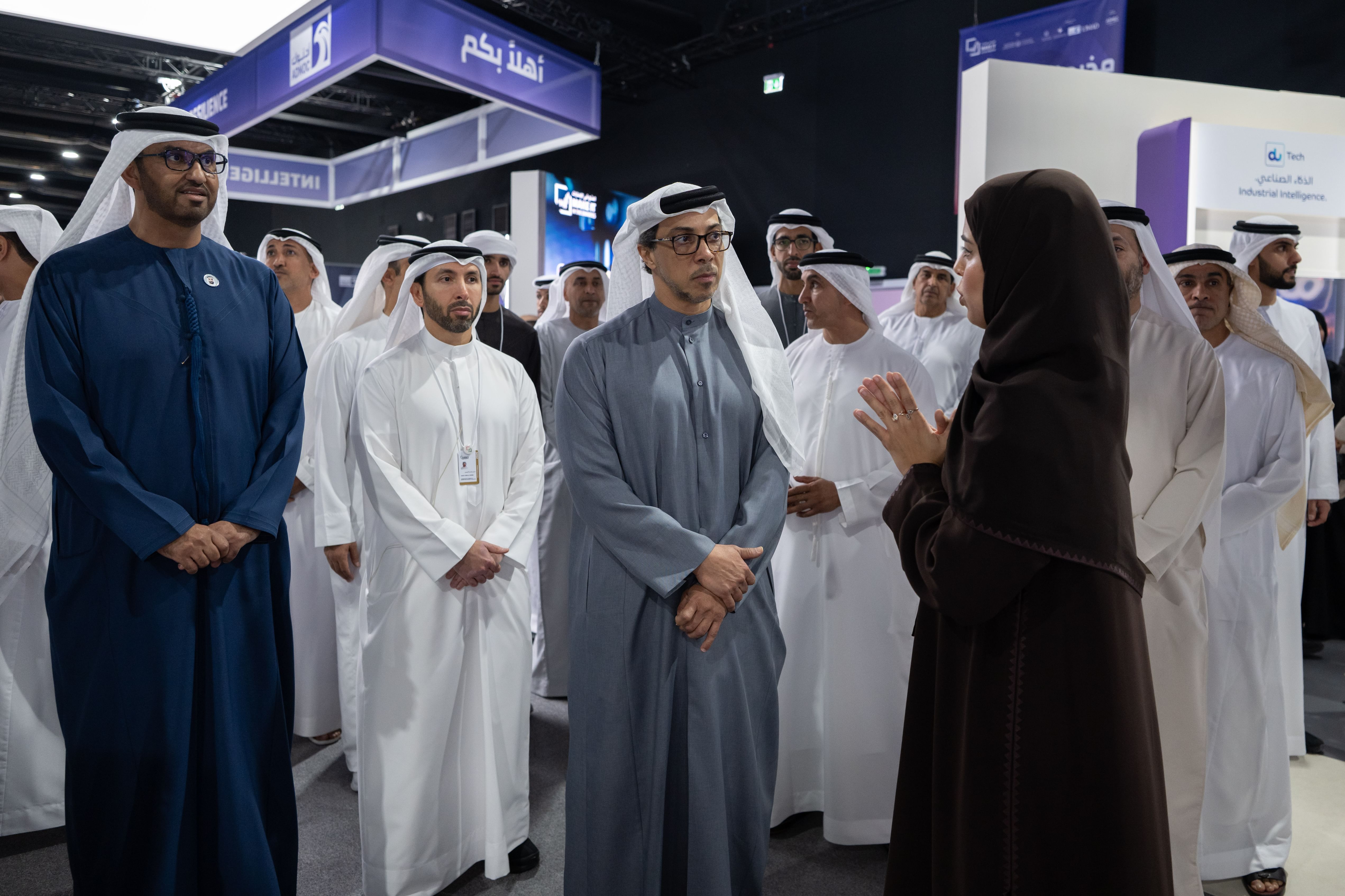 بحضور منصور بن زايد: انطلاق فعاليات الدورة الخامسة من منصة "اصنع في الإمارات" بمشاركة محلية ودولية واسعة
