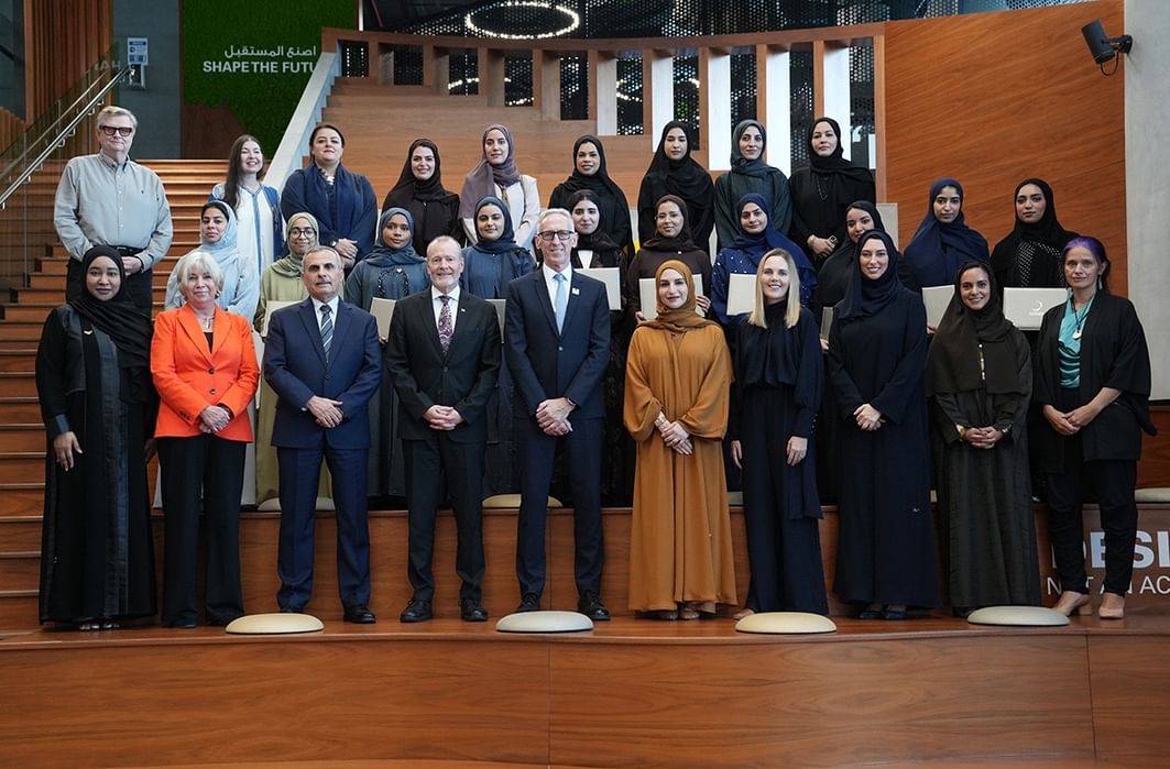 جامعة زايد و"دبي للثقافة" تحتفيان بتخريج الدفعة الأولى من برنامج إدارة المتاحف