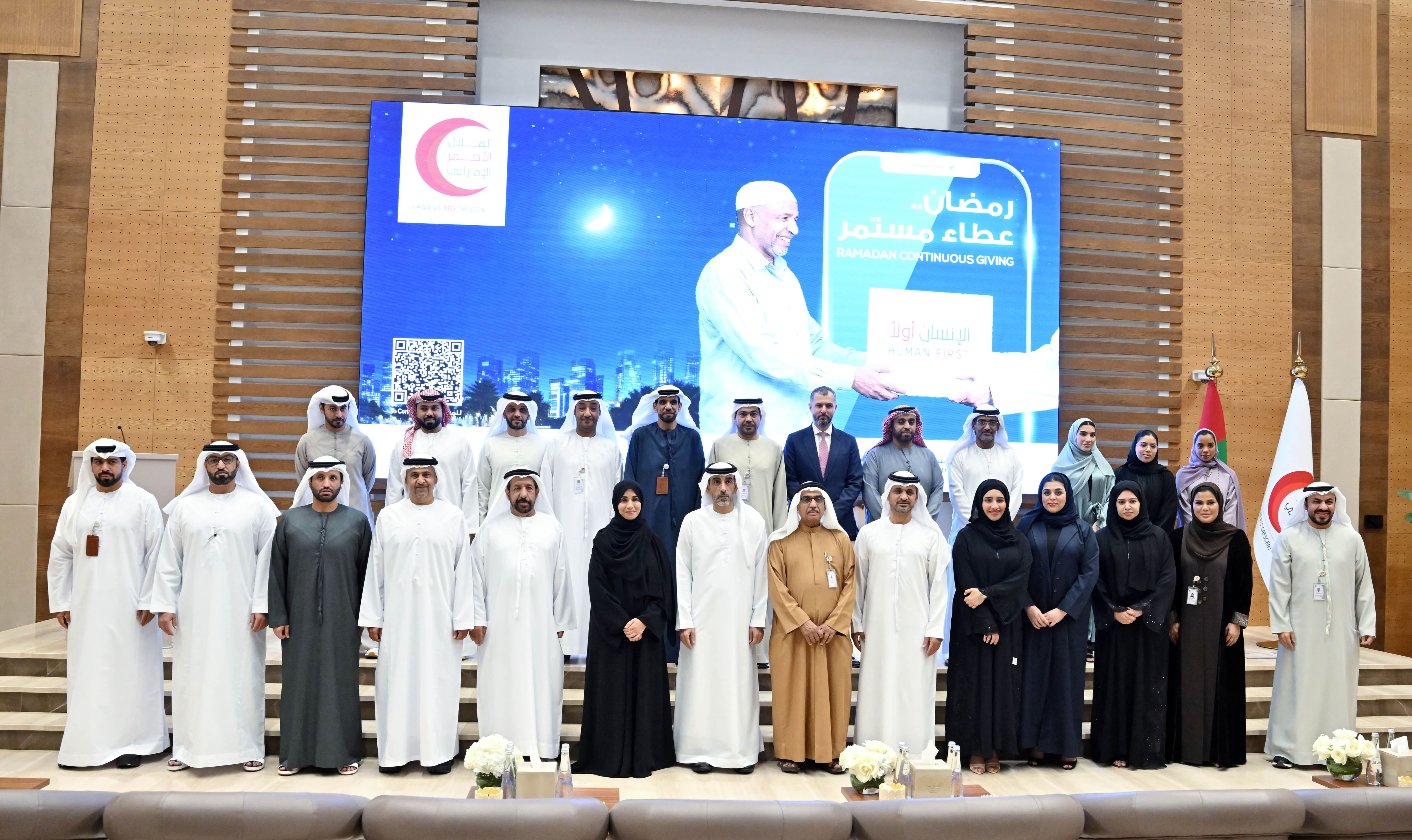 بتكلفة تتجاوز 60 مليون درهم ..  1.5 مليون مستفيد من برامج الهلال الأحمر الرمضانية داخل الدولة وخارجها