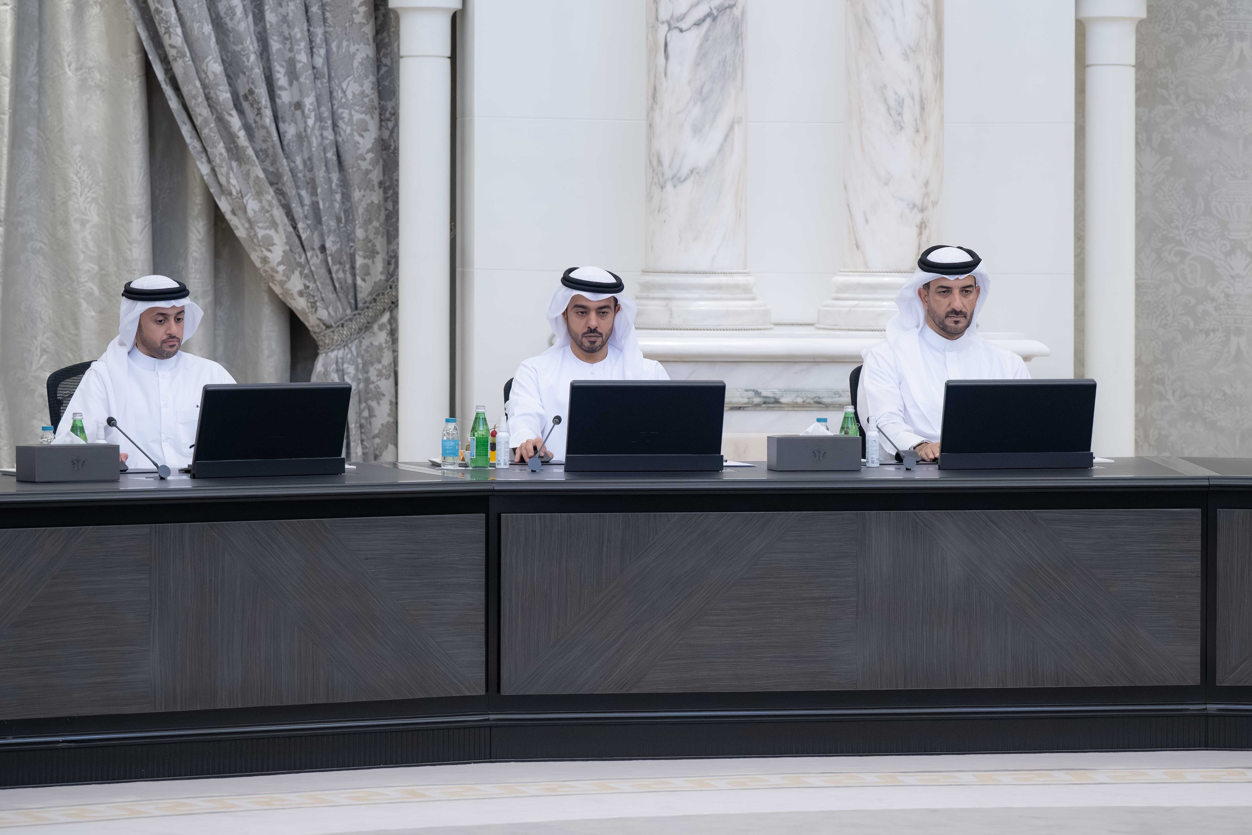 عبدالله بن سالم القاسمي يترأس اجتماع المجلس التنفيذي