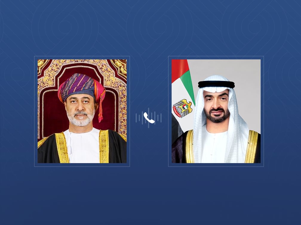 رئيس الدولة وسلطان عمان يتبادلان هاتفياً تهاني عيد الأضحى المبارك