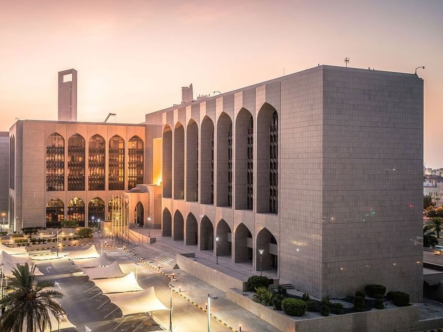 "المصرف المركزي" يمنح موافقة مبدئية لتأسيس"بنك عُملة المحلي" في أم القيوين