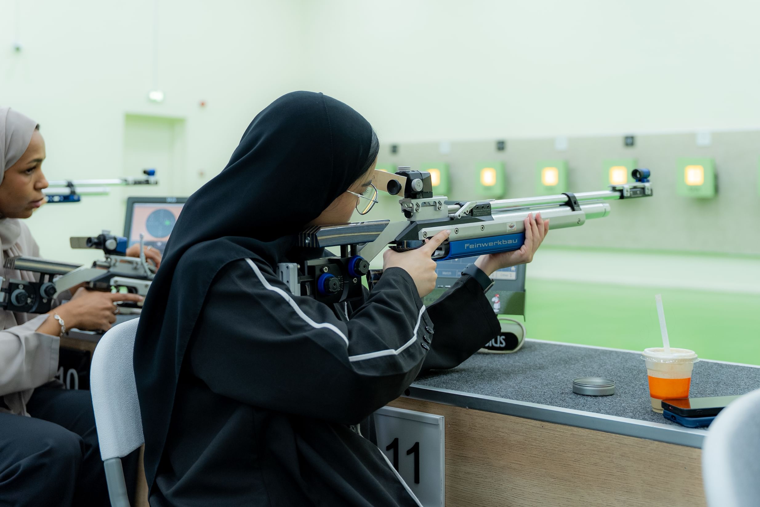 الشارقة لرياضة المرأة تختتم النسخة السادسة من تحدي هواة الرماية