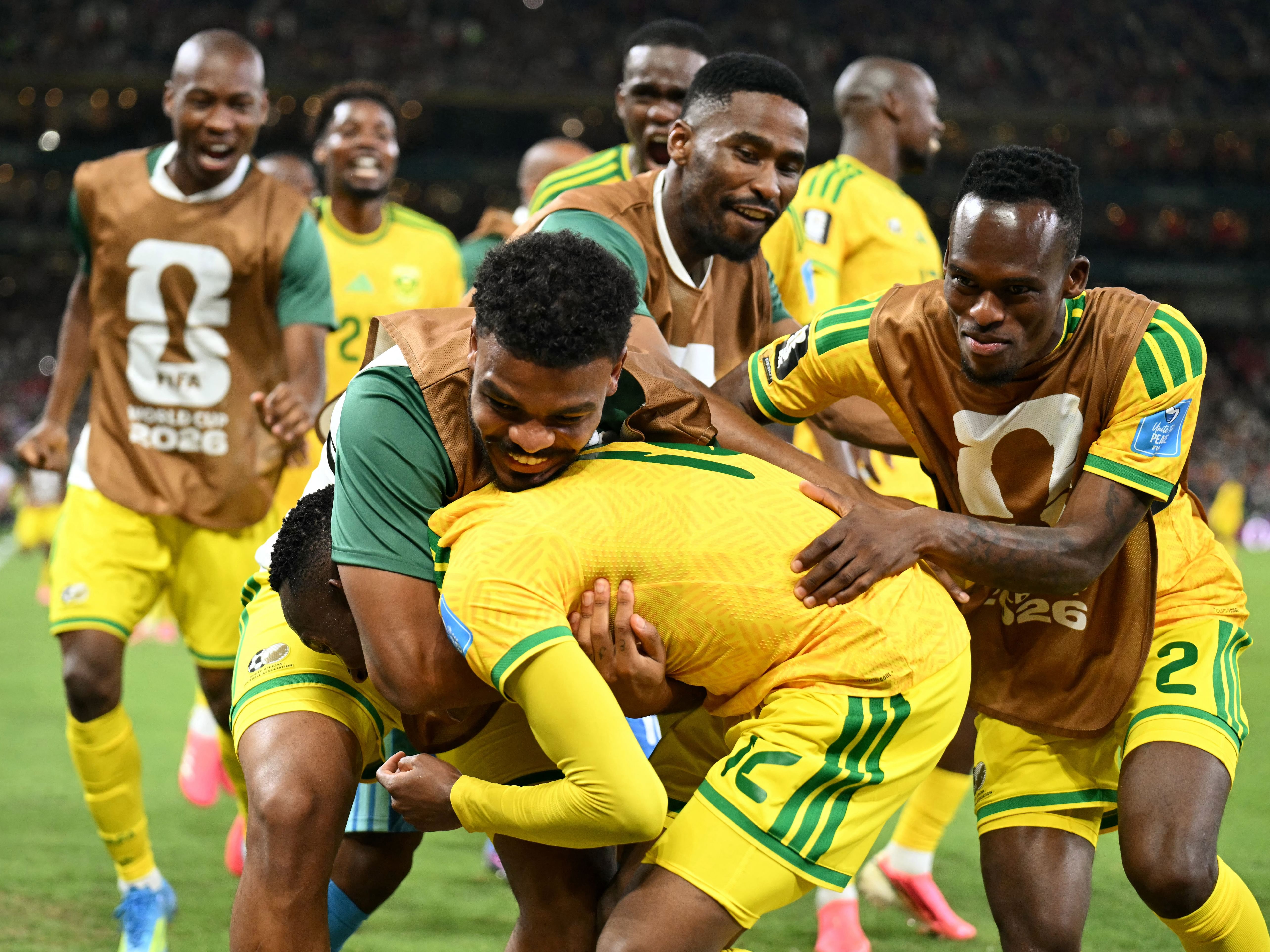 جنوب أفريقيا تفوز على كوريا الجنوبية وتبلغ دور الـ32 في كأس العالم