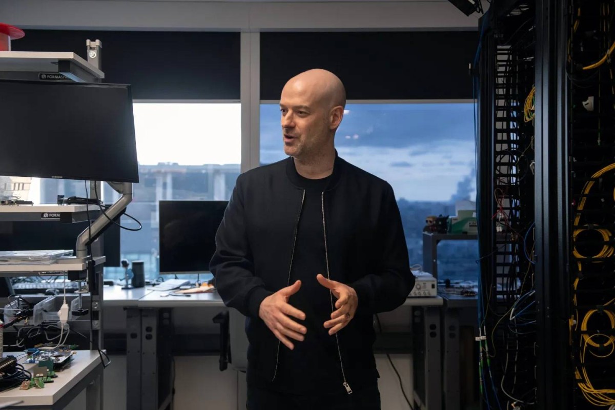 قصة لا تُصدق ..  من عامل في بقالة إلى ملياردير في 5 أيام