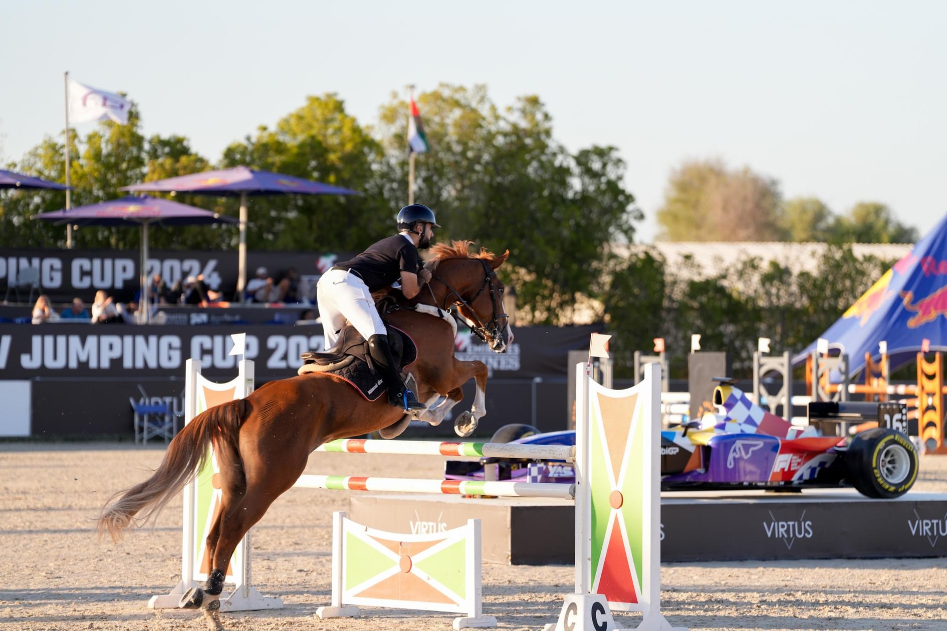 12منافسة في دولية "فيرتوس" لقفز الحواجز بمشاركة "نخبة الفرسان"