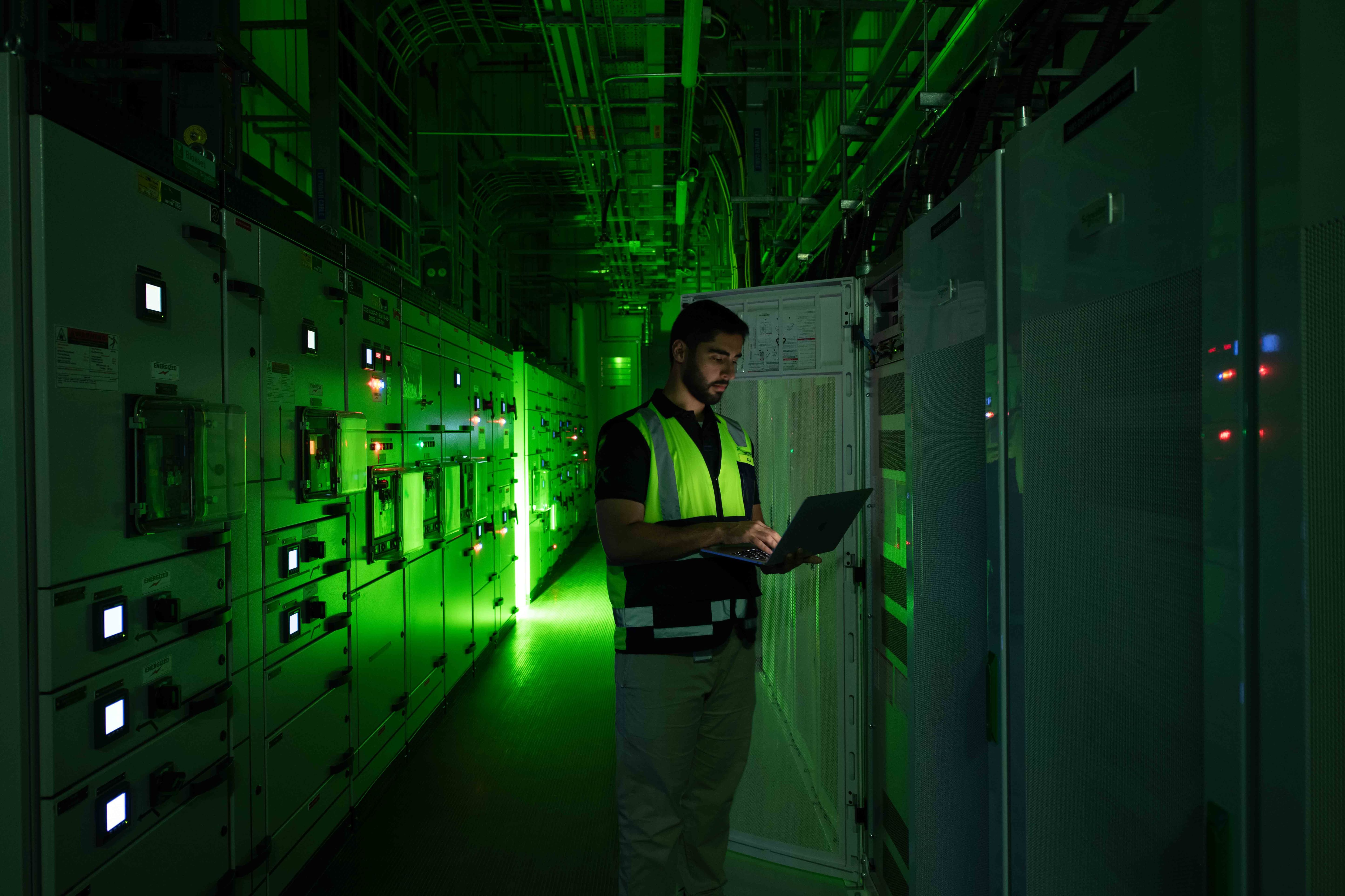 "خزنة داتا سنترز" تعلن تدشين منصة NexOps لتعزيز كفاءة البنية الرقمية والذكاء الاصطناعي