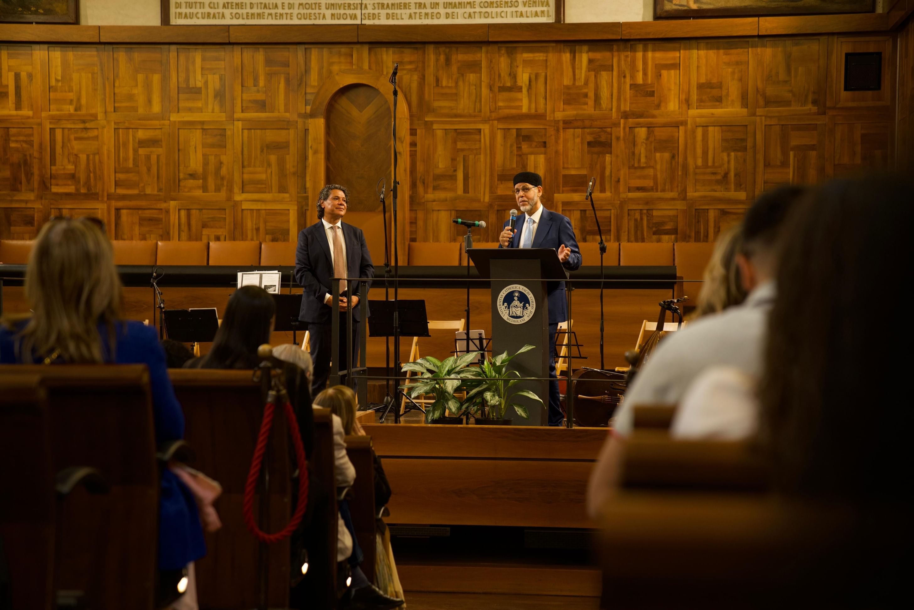 مجمع اللغة العربية بالشارقة يختتم مشاركته في المهرجان الدولي للغة والثقافة العربية بميلان