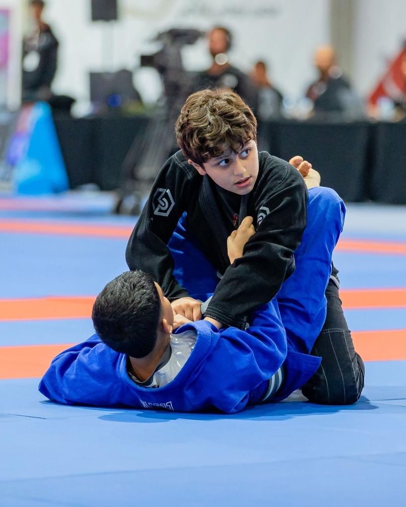 "بني ياس" يتصدر منافسات الجوجيتسو في يومها الأول ببطولة الشيخ منصور بن زايد الرمضانية