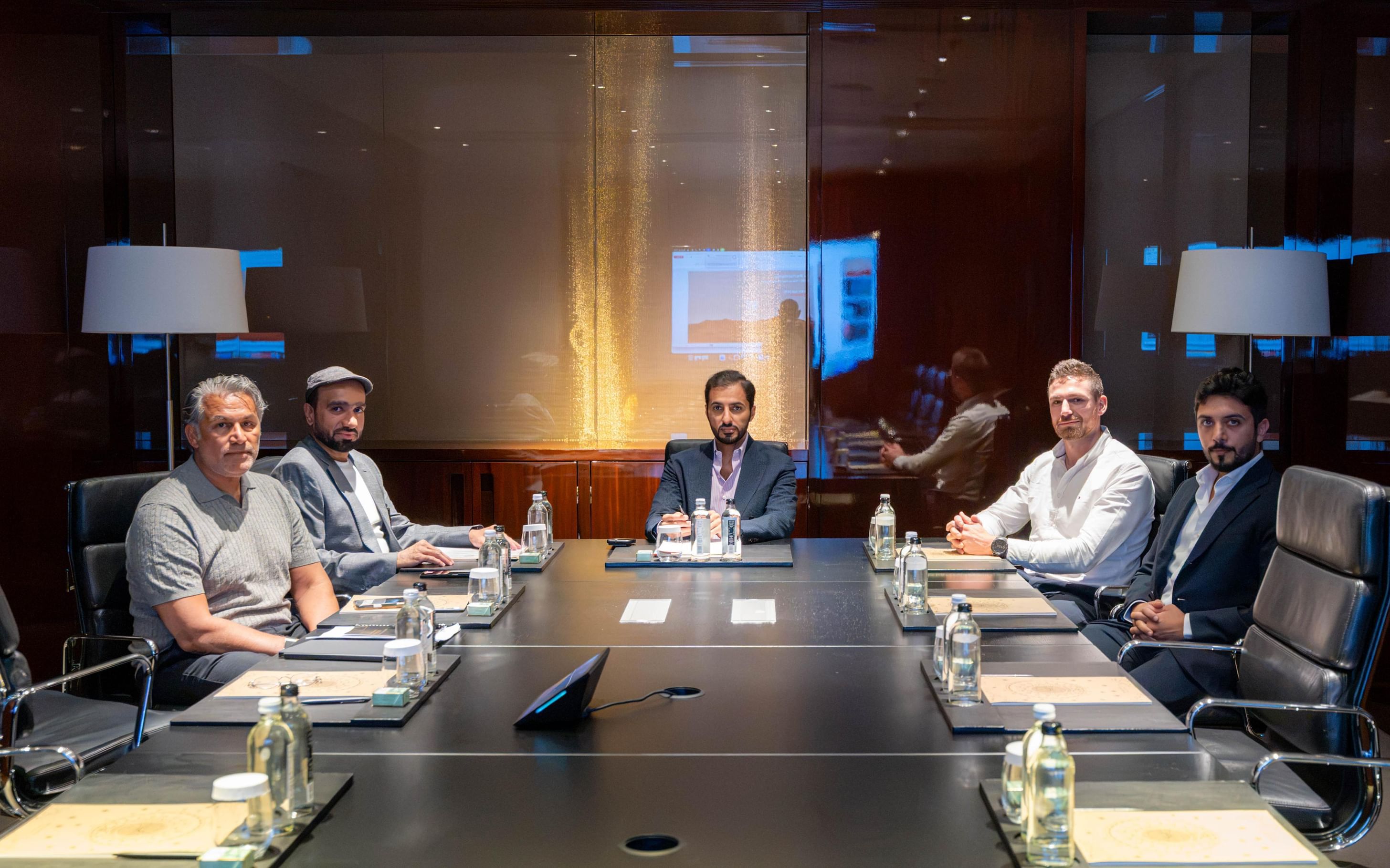 راشد بن حميد يبحث مع شركة "سنو بيرفورمانس" تطوير رياضة النخبة في الإمارات