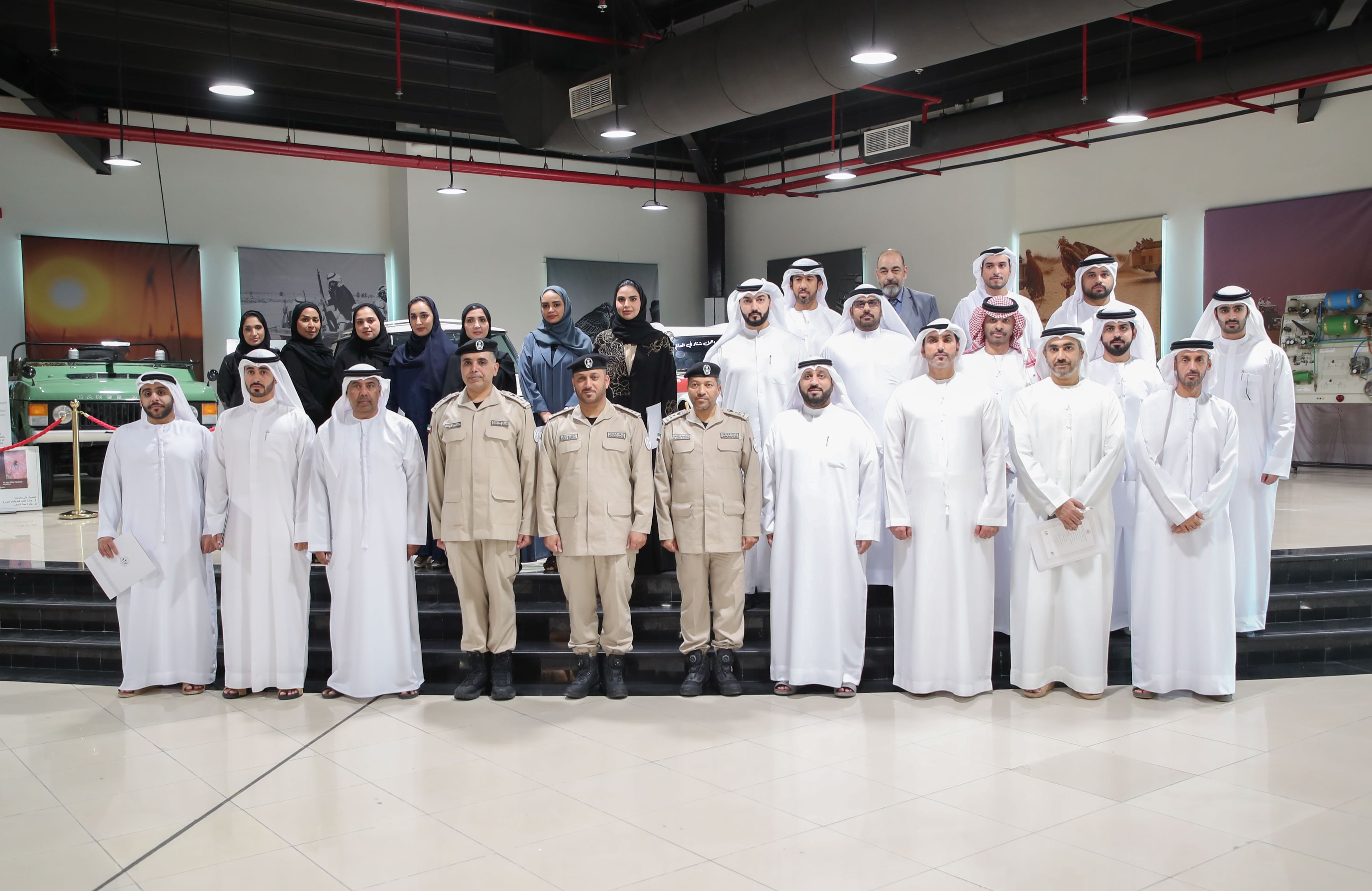 "موارد الشارقة" والشرطة تحتفيان بتخريج منتسبي برنامج استمرارية الأعمال