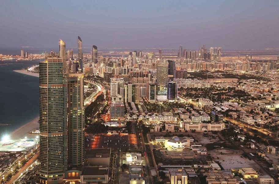 "البلديات والنقل" تباشر تطبيق منظومة شهادة الإشغال للمباني في أبوظبي