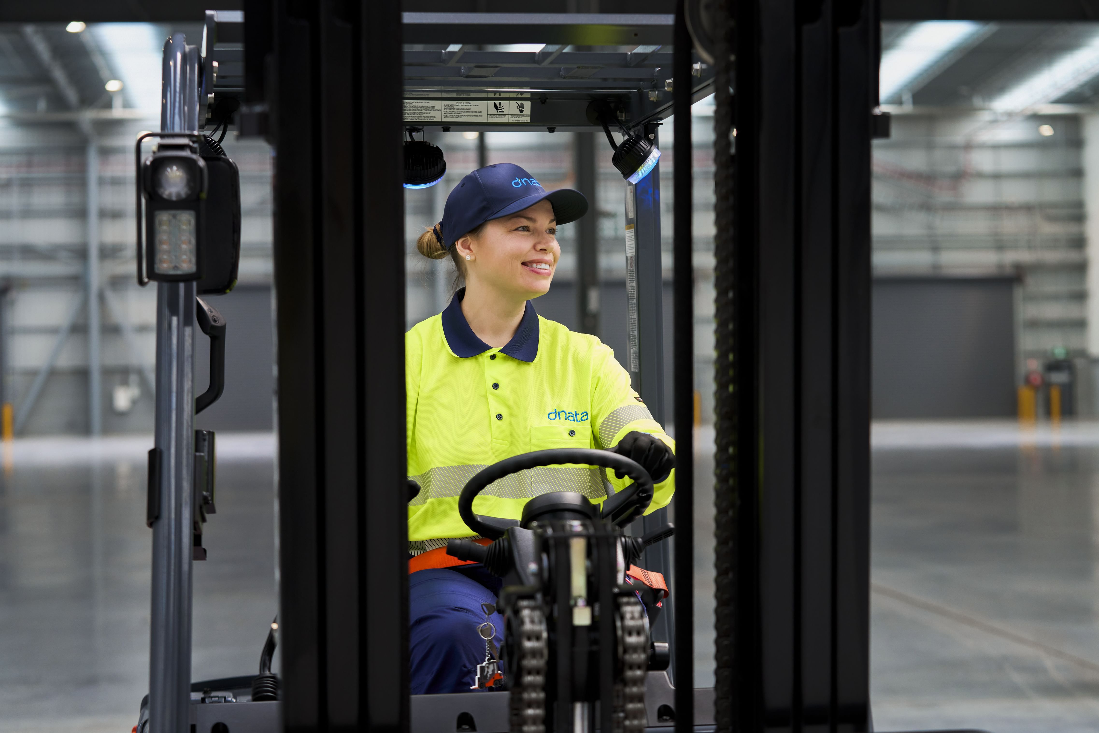 دناتا تستثمر 32 مليون دولار أسترالي لإنشاء محطة للشحن الجوي في مطار غرب سيدني