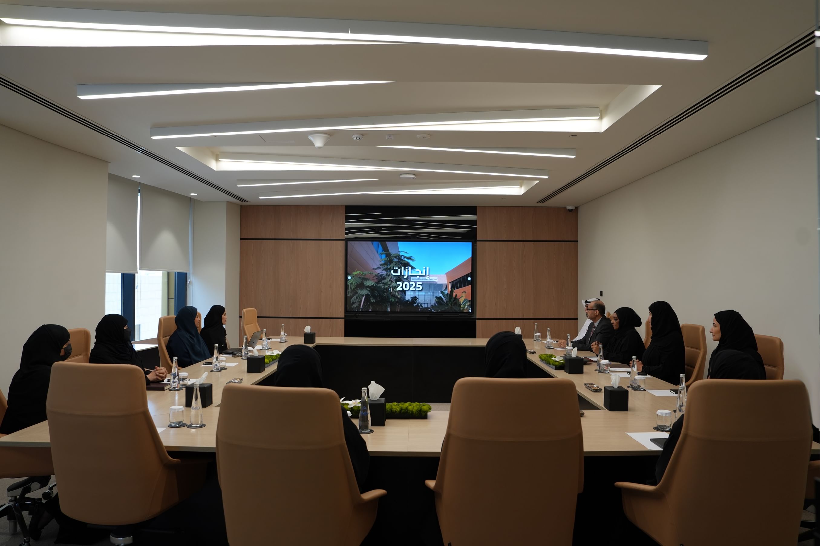 جميلة بنت محمد القاسمي تطلع على إنجازات مؤسسة الشارقة للتمكين الاجتماعي