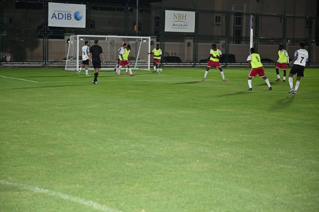 أجواء تنافسية في بطولة المؤسسات لكرة القدم ضمن "تحدي حفيت" الرياضي