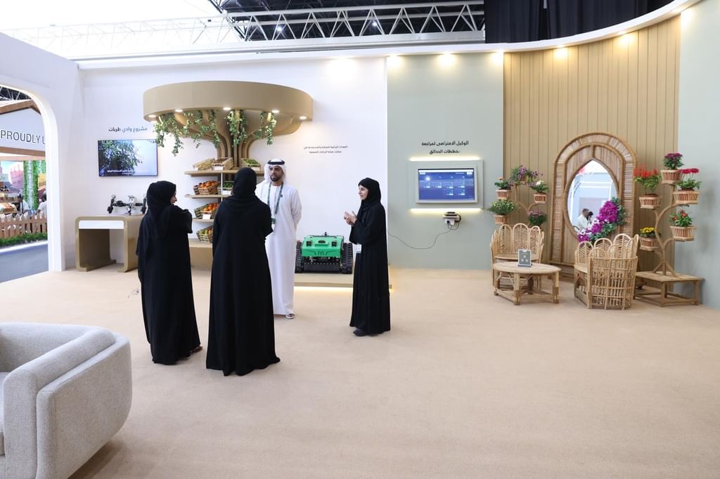 بلدية العين تستعرض مشروع “الوكيل الافتراضي” في ختام مشاركتها بالمؤتمر الزراعي الإماراتي  