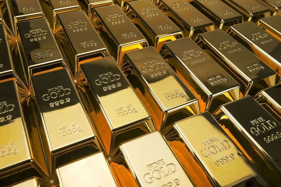 الذهب يتراجع 0.5% بعد بلوغه أعلى مستوى في 7 أسابيع