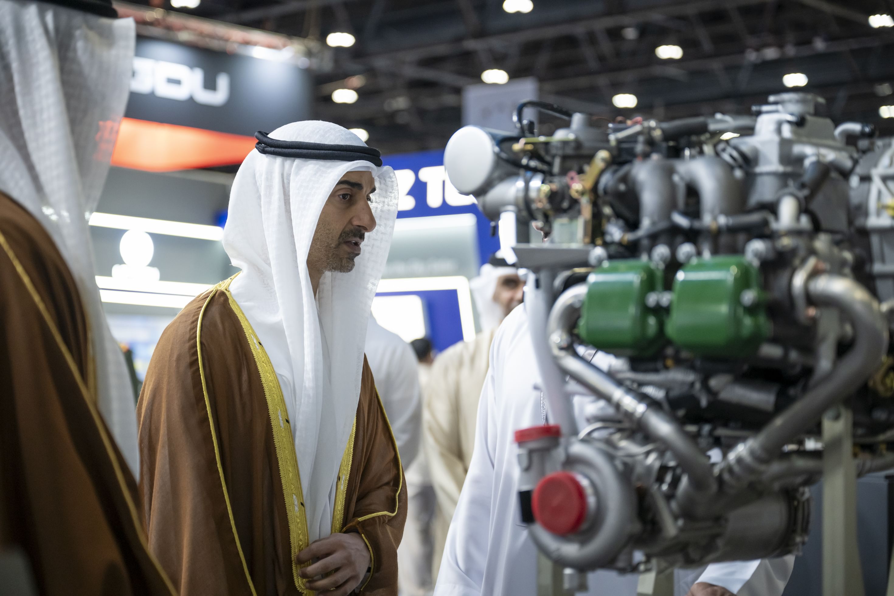 حمدان بن محمد بن زايد يفتتح معرضي "يومكس" و"سيمتكس" 2026