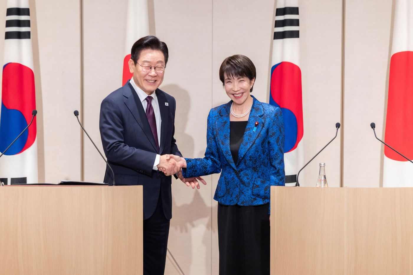 كوريا واليابان تتفقان على تعزيز الأمن الإقليمي وتطوير التعاون التقني