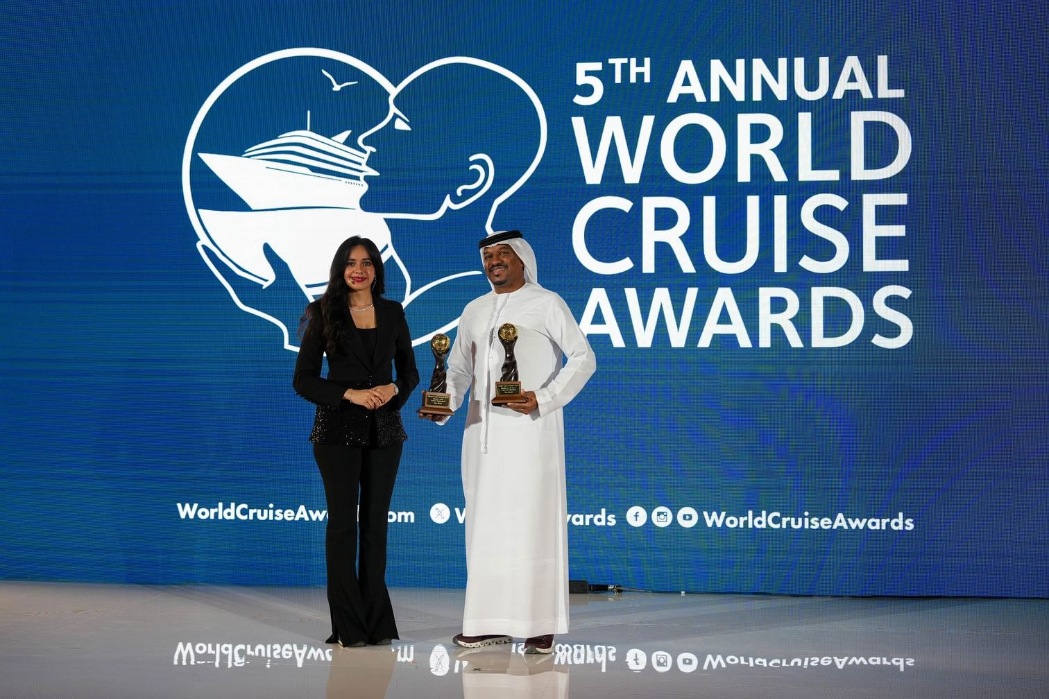 أبوظبي أفضل وجهة للرحلات البحرية في العالم والشرق الأوسط ضمن جوائز السياحة البحرية العالمية 2025