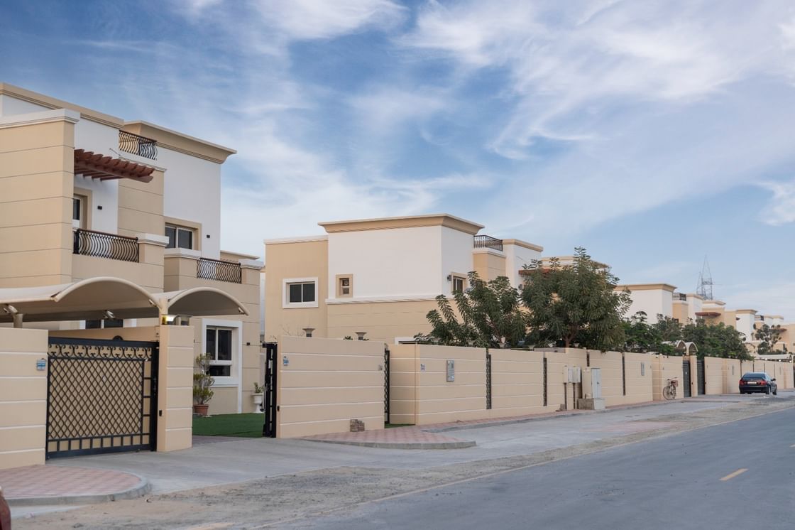 خيرية سعود بن راشد المعلا"/جهود مستدامة لتطوير قطاع الإسكان في أم القيوين